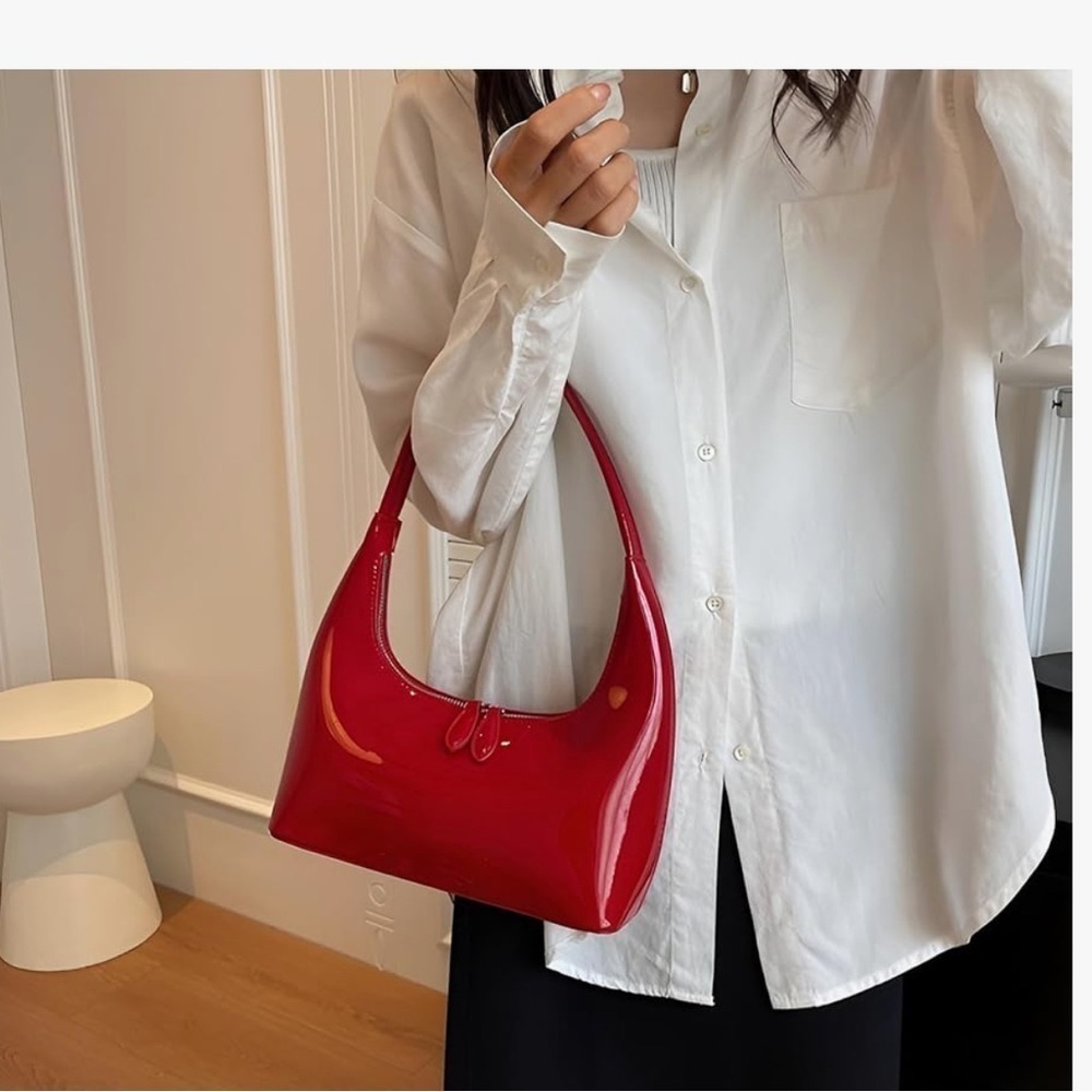 Cherry red shoulder bag - Picture 3 of 4